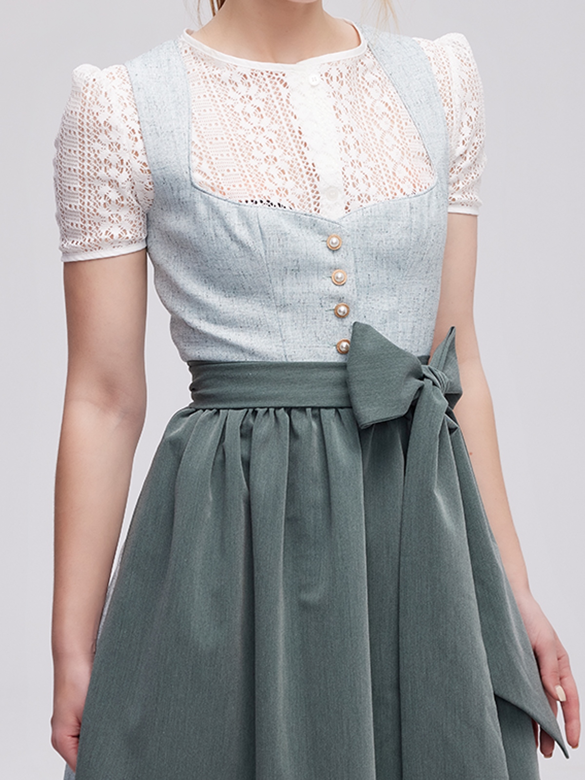 Dirndl in Grün