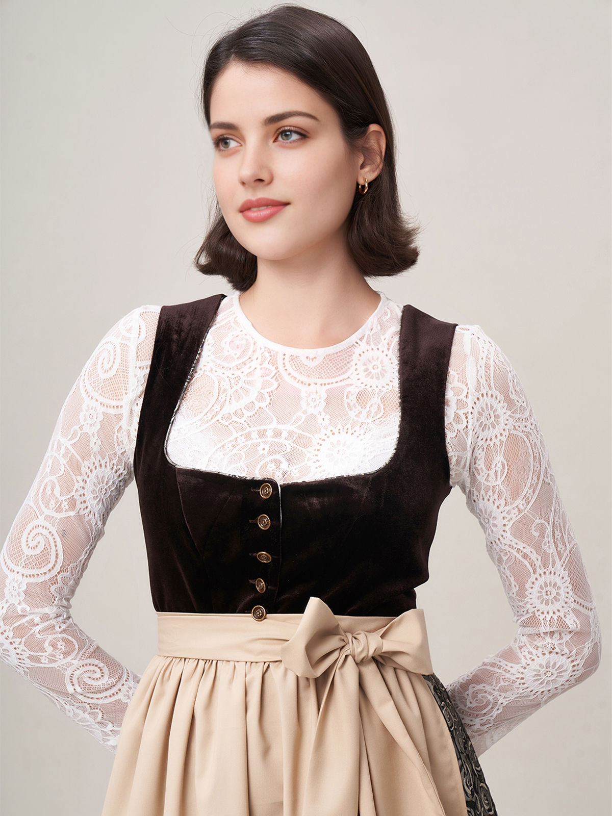 Alpenherz Dirndl Samt in Braun