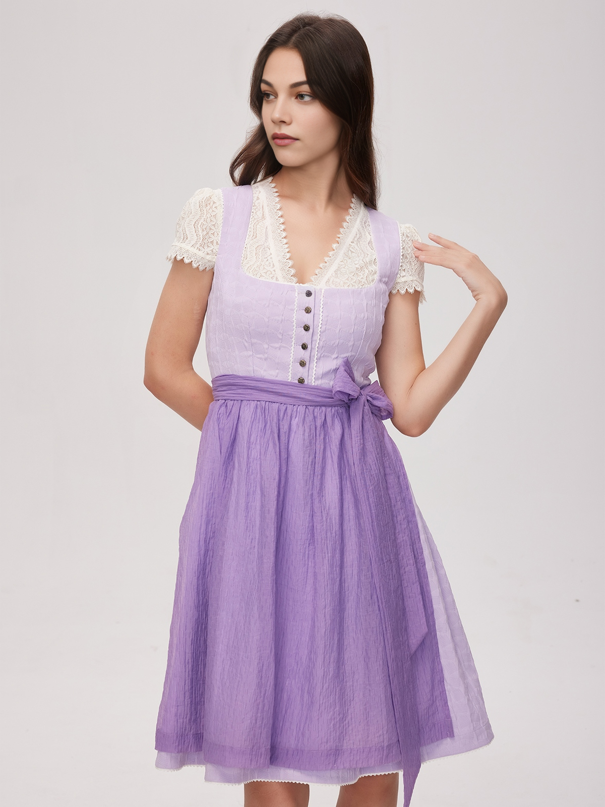 Lila Dirndl von Ehreer