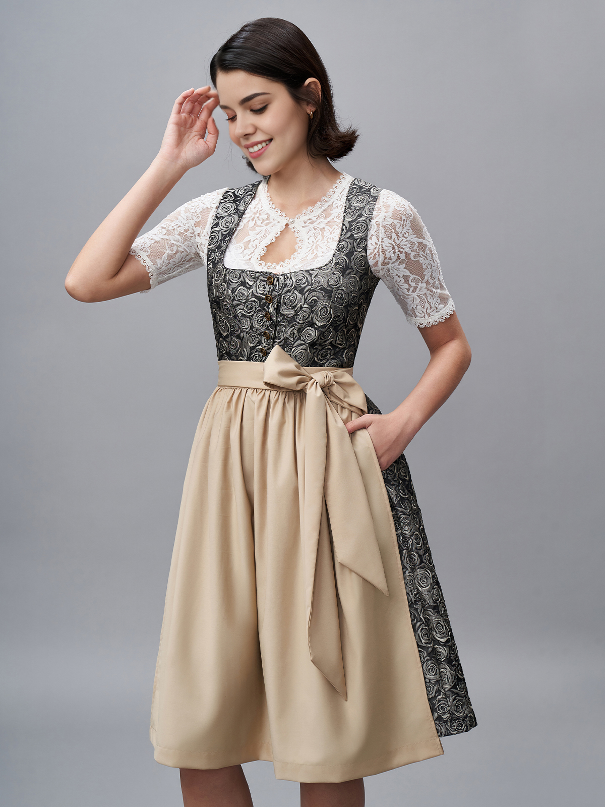 Modernes Dirndl in Gelb – stilvolle Interpretation eines Klassikers