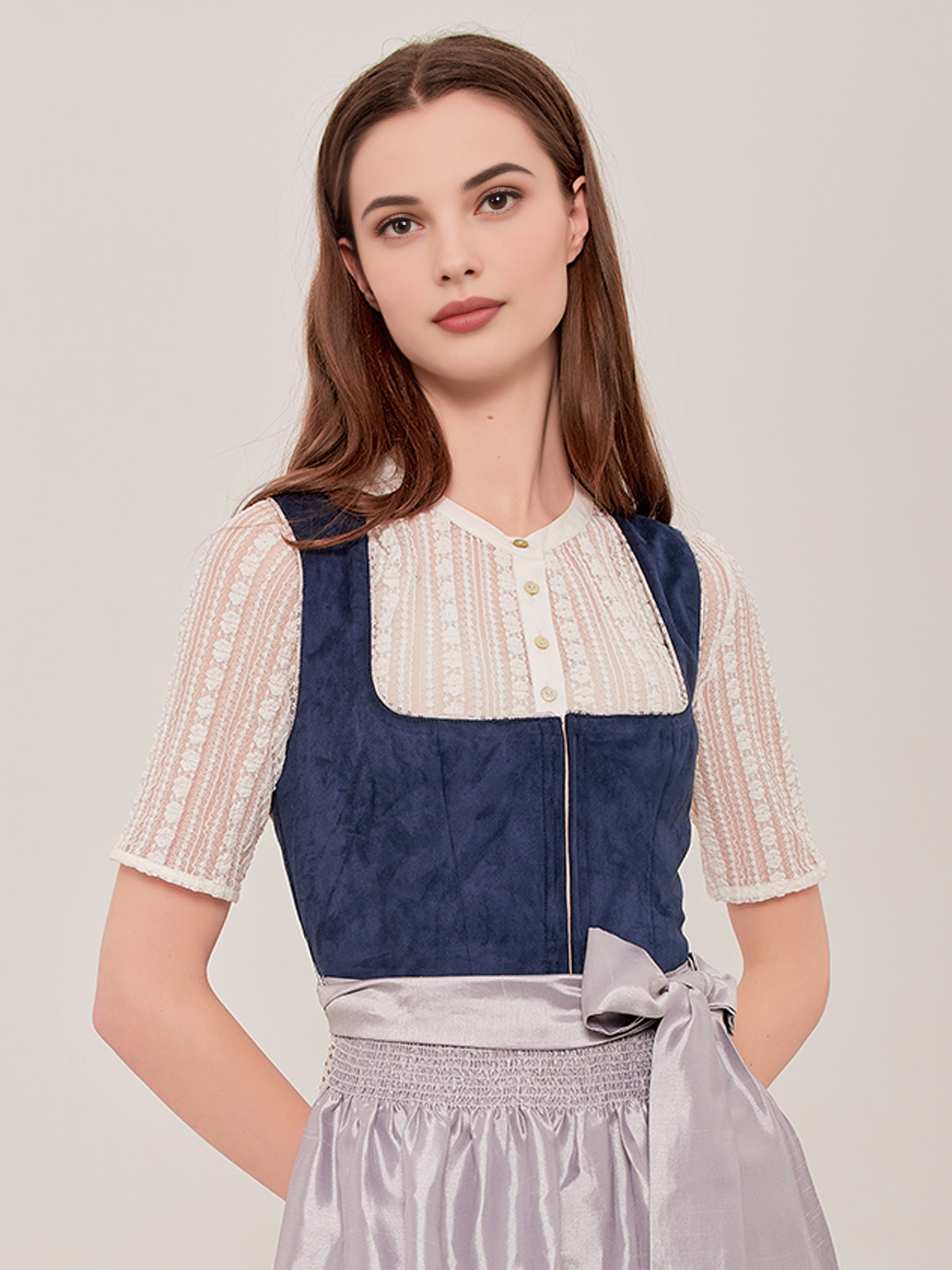 Dirndl Langarm in Blau
