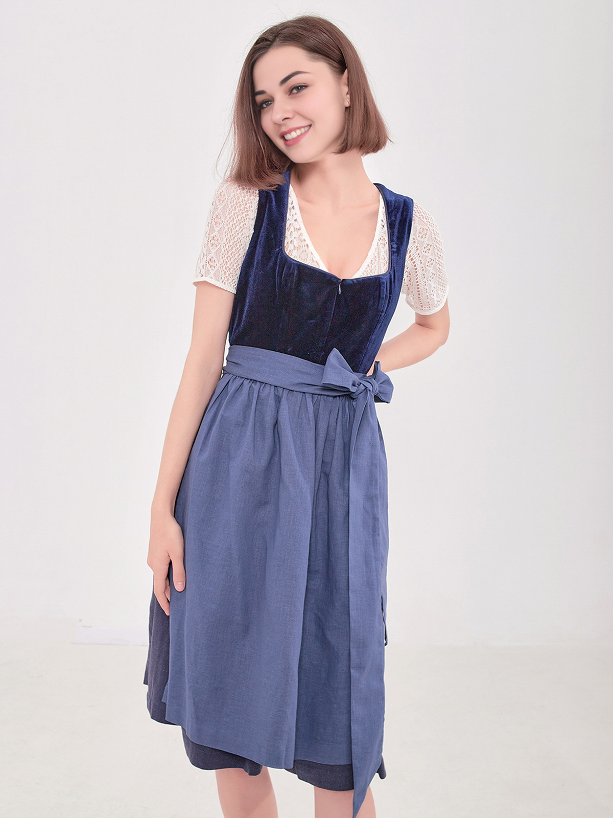 Dirndl in Blau – ein zeitloser Klassiker