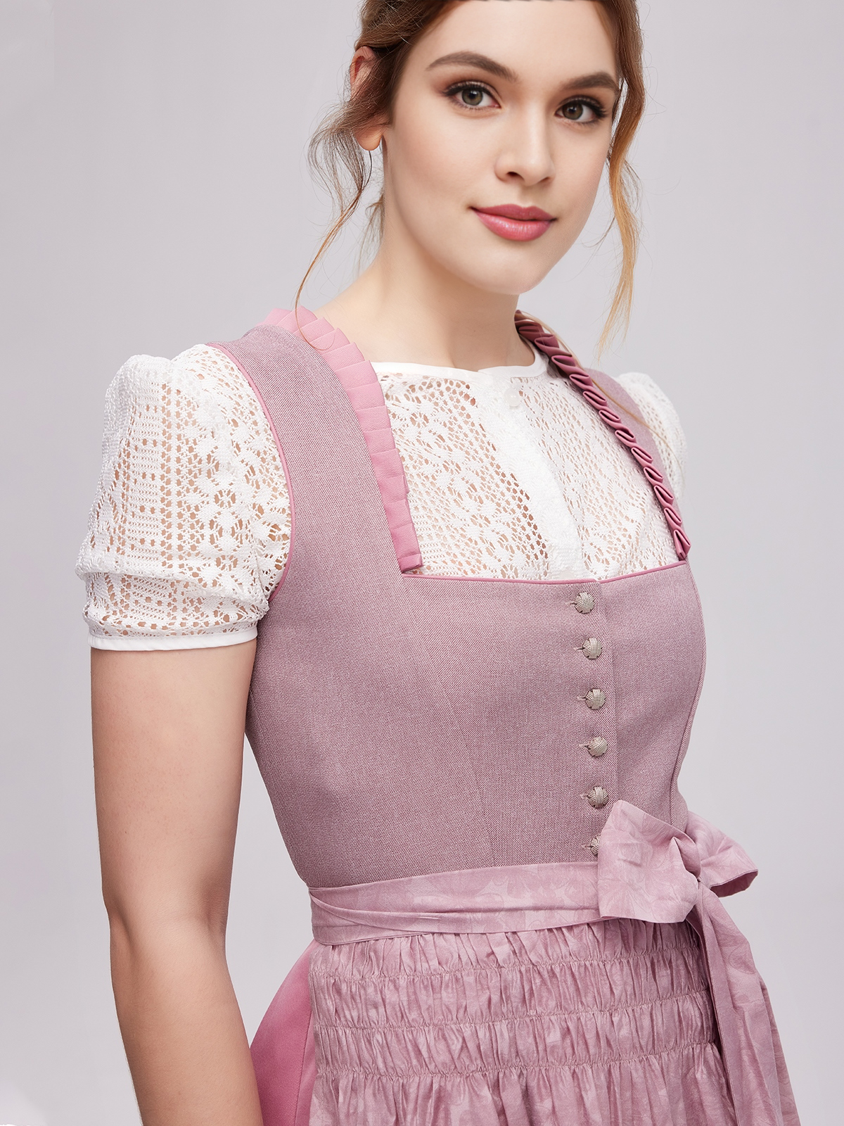 Dirndl mit Reißverschluss vorne in Lila